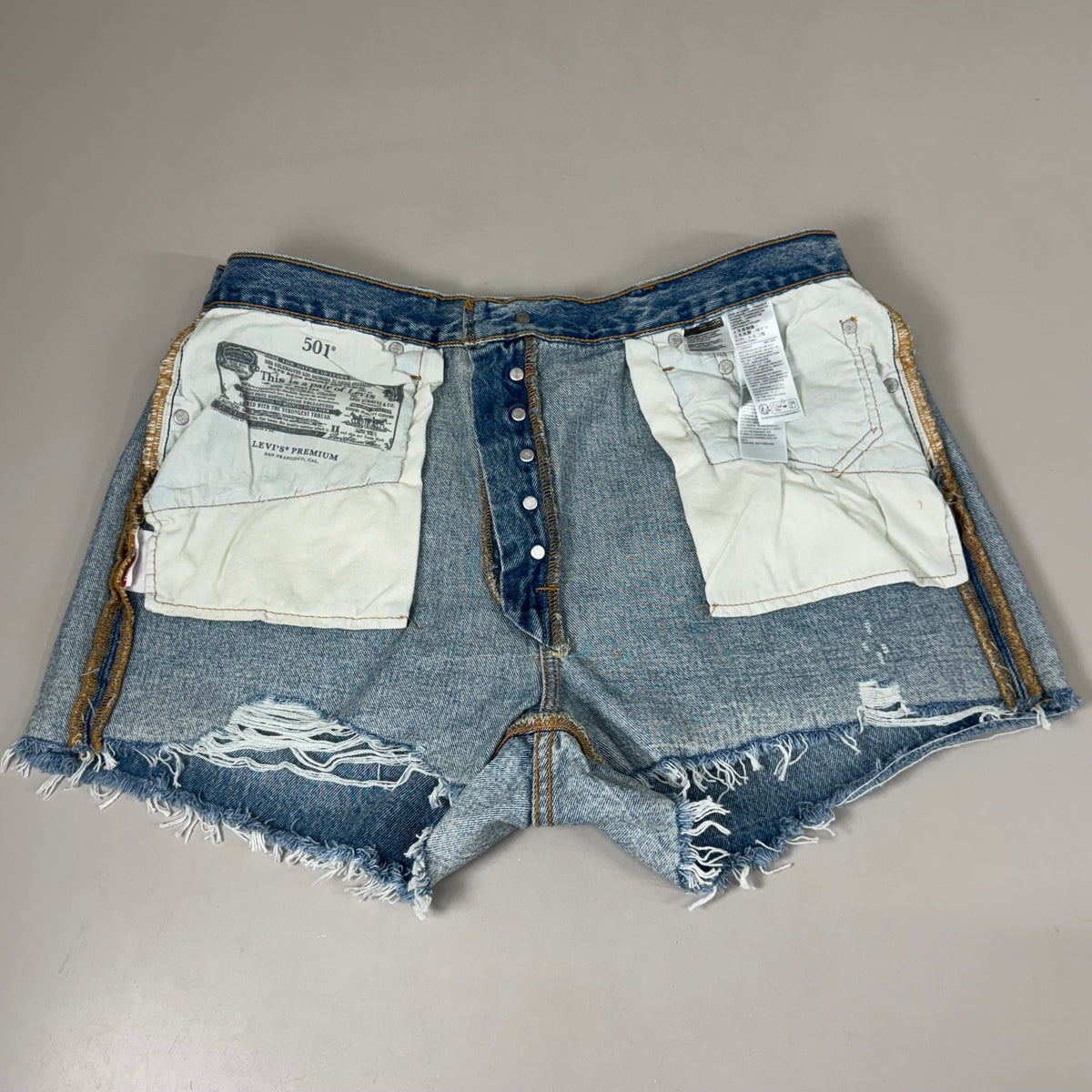 LEVIS 501 Original Fit High Rise Shorts Women's Sz 33 Vague Finish Medium Wash